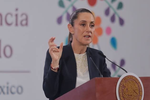 Mexico™s President Claudia Sheinbaum Holds Briefing Mexico s President Claudia Sheinbaum speaks during a news conference, where she talk about the meeting she held with the relatives of the disappeared from Ayotzinapa, at National Palace. on July 30, 2025 in Mexico City, Mexico. Mexico City CDMX Mexico Copyright: xCarlosxSantiagox