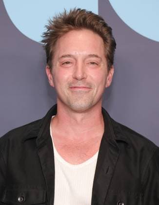 30 July 2025 . Los Angeles, California Beck Bennett At Premiere Event Of Apple TV+ s Platonic Season 2 held at Hammer Museum in Los Angeles. Los Angeles USA - ZUMAa123 20250730_zaa_a123_019 Copyright: xFSx