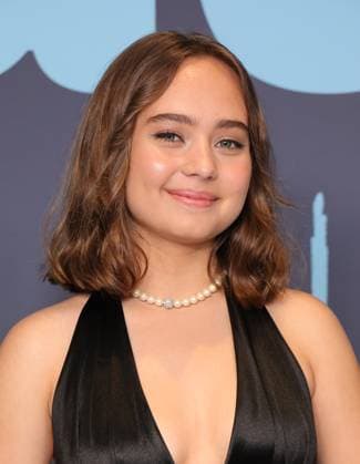 30 July 2025 . Los Angeles, California Sophie Leonard At Premiere Event Of Apple TV+ s Platonic Season 2 held at Hammer Museum in Los Angeles. Los Angeles USA - ZUMAa123 20250730_zaa_a123_092 Copyright: xFSx