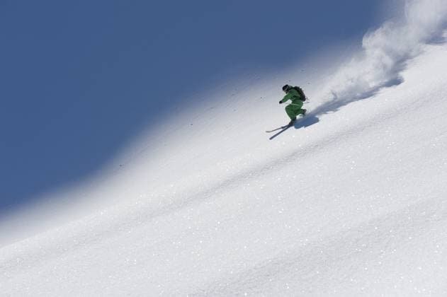Tiefschneefahren in den österreichischen Alpen Powder skiing in the Austrian Alps Copyright: imageBROKER ElisabethxHoiberg ibxhoi14450867.jpg ,model released, Symbolfoto ,property released