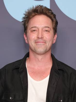30 July 2025 . Los Angeles, California Beck Bennett At Premiere Event Of Apple TV+ s Platonic Season 2 held at Hammer Museum in Los Angeles. Los Angeles USA - ZUMAa123 20250730_zaa_a123_091 Copyright: xFSx