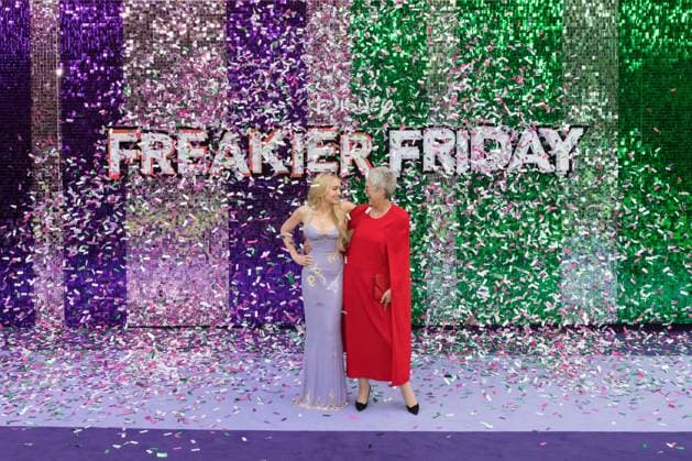 Freakier Friday UK Premiere in London LONDON, UNITED KINGDOM - JULY 31: Lindsay Lohan and Jamie Lee Curtis react as the confetti is released during the UK premiere of Disney s Freakier Friday at Odeon Luxe in Leicester Square in London, United Kingdom on July 31, 2025. Wiktor Szymanowicz Anadolu London United Kingdom. Editorial use only. Please get in touch for any other usage.  Copyright: x2025xAnadoluxWiktorxSzymanowiczx