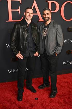 Joe Murphy mit Begleitung bei der Weltpremiere des Kinofilms Weapons im United Theatre on Broadway. Los Angeles, 31.07.2025