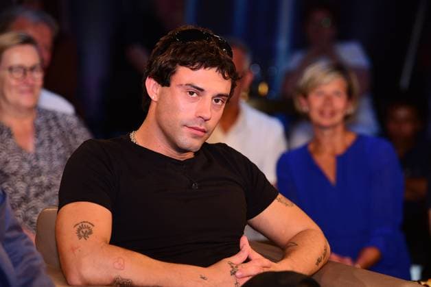 Entertainment Bilder des Tages Aaron Altaras zu Gast bei der NDR Talk Show am 1.08.2025 in Hamburg NDR Talk Show am 1.08.2025 in Hamburg *** Aaron Altaras as a guest on the NDR Talk Show on 1 08 2025 in Hamburg NDR Talk Show on 1 08 2025 in Hamburg 