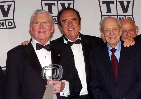 TV LAND PRESSROOM FB Mar. 7, 2004 - Hollywood, CALIFORNIA, USA - K35927FB.TV LAND AWARDS: A CELEBRATION OF CLASSIC TV PRESSROOM AT THE HOLLYWOOD PALLADIUM IN HOLLYWOOD, CA..03 07 2004. FITZROY BARRETT 2004.ANDY GRIFFITH, JIM NABORS AND DON KNOTTS Copyright: xFitzroyxBarrettx