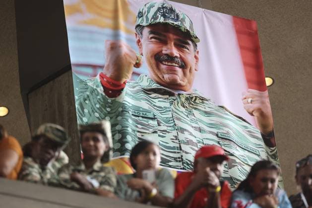 Venezuelan President Maduro delivers annual address following third term inauguration CARACAS, VENEZUELA - JANUARY 15: Supporters gather during the day President Nicolas Maduro delivers his annual address to the nation, just days after taking office for a third term, in Caracas, Venezuela, on January 15, 2025. Venezuela World. Editorial use only. Please get in touch for any other usage.  Copyright: x2025xAnadoluxPedroxRancesxMatteyx