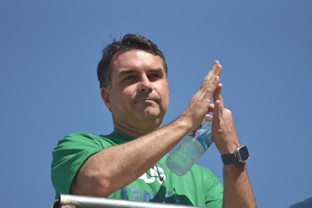 RECORD DATE NOT STATED Bolsonaro supporter demonstration React, Brazil? in Copacabana (RJ) Rio de janeiro (rj), 03 08 2025 - react brasil manifestacao copacabana bolsonaro - senator and son of jair bolsonaro flavio bolsonaro during a demonstration entitled react, brazil? in copacabana (rj), this sunday (3). React brasil calls for amnesty for those convicted on january 8, 2023, and calls for the impeachment of president luiz inacio lula da silva and minister alexandre de moraes, in addition to being a response to the latest measures imposed by the justice system on bolsonaro, such as the electronic ankle bracelet. (Foto: Saulo Angelo Thenews2 imago images) Bolsonaro supporter demonstration React, Brazil? in Copacabana (RJ)  Copyright: xSauloxAngelox