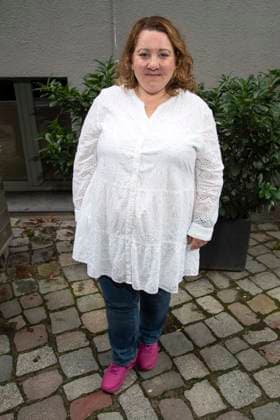 abb Mackie Heilmann Schauspielerin zu Gast anlaesslich der Deutschen Erstauffuehrung vom Theaterstueck Vanja von der Komoedie am Kurfuerstendamm im Neuen Haus des Berliner Ensemble am 03.August 2025 in Berlin Berlin Deutschland