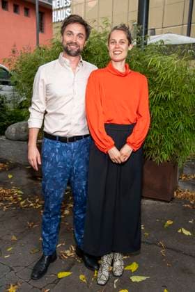 abb Bjoern Harras und Marie Keppler zu Gast anlaesslich der Deutschen Erstauffuehrung vom Theaterstueck Vanja von der Komoedie am Kurfuerstendamm im Neuen Haus des Berliner Ensemble am 03.August 2025 in Berlin Berlin Deutschland