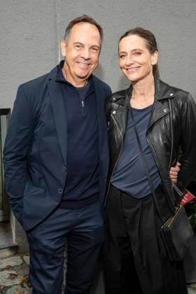 abb Moritz Lindbergh und Nicola Ransom Schauspieler zu Gast anlaesslich der Deutschen Erstauffuehrung vom Theaterstueck Vanja von der Komoedie am Kurfuerstendamm im Neuen Haus des Berliner Ensemble am 03.August 2025 in Berlin Berlin Deutschland