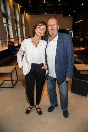 abb Marijam Agischewa und Georg Alexander Schauspielerin mit Mann zu Gast anlaesslich der Deutschen Erstauffuehrung vom Theaterstueck Vanja von der Komoedie am Kurfuerstendamm im Neuen Haus des Berliner Ensemble am 03.August 2025 in Berlin Berlin Deutschland