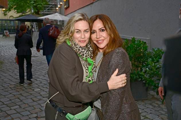 Gesine Cukrowski und Simone Thomalla bei der Premiere des Theaterstücks Vanya in der Komödie am Kurfürstendamm im Neuen Haus des Berliner Ensemble. Berlin, 03.08.2025