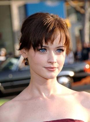 SISTERHOOD FB May 31, 2005 - Hollywood, CALIFORNIA, USA - K43168FB.THE SISTERHOOD OF THE TRAVELING PANTS PREMIERE.AT GRAUMAN S CHINESE THEATRE HOLLYWOOD, CA..MAY-31-2005. FITZROY BARRETT 2005.ALEXIS BLEDEL Copyright: xFitzroyxBarrettx
