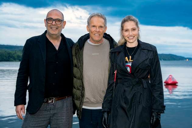 Hannes Ringelstetter, Christian Tramitz und Mitsou Jung bei der Premiere von zwei neuen Folgen der ARD-Vorabendserie Hubert ohne Staller auf dem Open Air Starnberg 2025 im Open Air Kino im Seebad. Starnberg, 05.08.2025