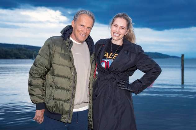 Christian Tramitz und Mitsou Jung bei der Premiere von zwei neuen Folgen der ARD-Vorabendserie Hubert ohne Staller auf dem Open Air Starnberg 2025 im Open Air Kino im Seebad. Starnberg, 05.08.2025