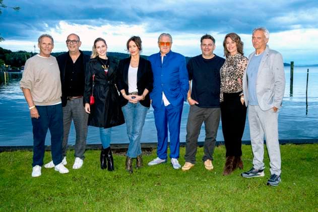 Christian Tramitz, Hannes Ringelstetter, Mitsou Jung, Katharina Müller-Elmau, Michael Brandner, Paul Sedlmeir, Susu Padotzke und Matthias Helwig bei der Premiere von zwei neuen Folgen der ARD-Vorabendserie Hubert ohne Staller auf dem Open Air Starnberg 2025 im Open Air Kino im Seebad. Starnberg, 05.08.2025