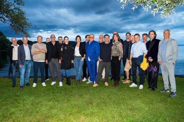 Christian Tramitz, Hannes Ringelstetter, Mitsou Jung, Katharina Müller-Elmau, Michael Brandner, Paul Sedlmeir, Susu Padotzke, Matthias Helwig mit Team und Cast bei der Premiere von zwei neuen Folgen der ARD-Vorabendserie Hubert ohne Staller auf dem Open Air Starnberg 2025 im Open Air Kino im Seebad. Starnberg, 05.08.2025
