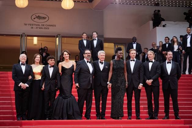 Frank Marshall, Kathleen Kennedy, Ethann Isodoree, Phoebe Waller-Bridge, James Mangold, Harrison Ford, Shaunette Renée Wilson, Boyd Holbrook, Mads Mikkelsen et Simon Emanuel - Montée des marches du film « Indiana Jones et le cadran de la destinée (Indiana Jones and the Dial of destiny) » lors du 76ème Festival International du Film de Cannes, au Palais des Festivals à Cannes. Le 18 mai 2023 Jacovides-Moreau Bestimage Red carpet of the movie « Indiana Jones and the Dial of destiny » during the 76th Cannes International Film Festival at the Palais des Festivals in Cannes, France. On may 18th 2023 Cannes France *** Frank Marshall, Kathleen Kennedy, Ethann Isodoree, Phoebe Waller Bridge, James Mangold, Harrison Ford, Shaunette Renée Wilson,  Copyright: xJACOVIDES-MOREAUx xBESTIMAGExJACOVIDES-MOREAUx xBESTIMAGEx