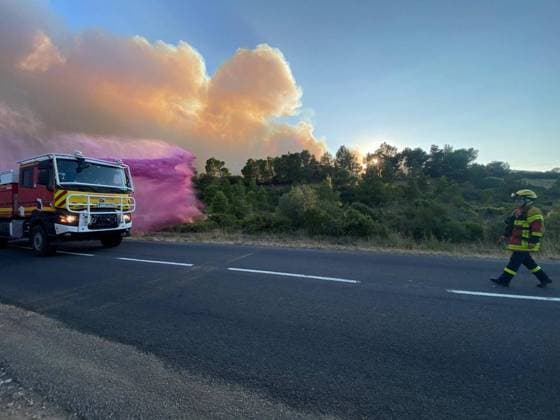 News Themen der Woche KW32 Wildfire rages in Southern France’s Corbieres Massif, nearly 2,000 firefighters deployed CORBIERES, FRANCE – AUGUST 06: (----EDITORIAL USE ONLY - MANDATORY CREDIT - FRENCH CIVIL SECURITY HANDOUT - NO MARKETING NO ADVERTISING CAMPAIGNS - DISTRIBUTED AS A SERVICE TO CLIENTS----) Firefighting teams battle a large wildfire in the Corbieres Massif in southern France’s Aude department on August 06, 2025. Nearly 2,000 firefighters and rescuers have been mobilized, supported by aerial assets including four Canadair planes, three Dash aircraft, one Beechcraft, two water bombers, and two water-dropping helicopters. Operations are ongoing. Authorities have activated a public information hotline and advised residents to follow official instructions.  Copyright: x2025xAnadoluxFrenchxCivilxSecurity HandoutxviaxXx
