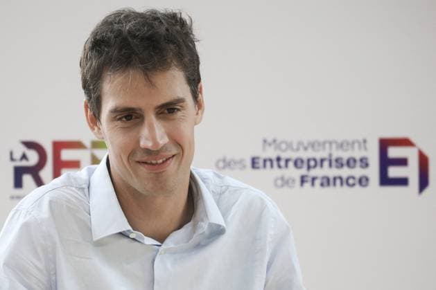 Arthur Mensch, fondateur de Mistral AI lors de la Rencontre des Entrepreneurs de France du Medef, à l hippodrome de Longchamp, Paris, le 28 août 2023. Stéphane Lemouton Bestimage Paris France *** Arthur Mensch, founder of Mistral AI at the Medefs Rencontre des Entrepreneurs de France, at the Longchamp racecourse, Paris, August 28, 2023 Stéphane Lemouton Bestimage Paris France  Copyright: xStephanexLemoutonx xBestimagexStephanexLemoutonx xBestimagex