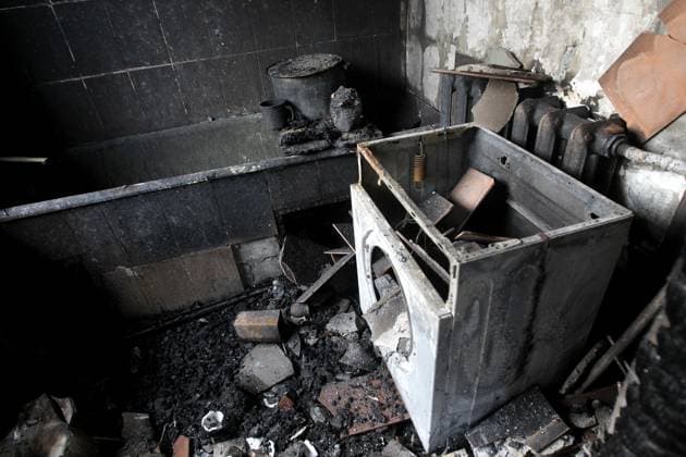 News Themen der Woche KW32 Dnipro under Russian drone attack A washing machine is on the ruins of a house destroyed by a Russian drone attack in Dnipro, Ukraine, on August 7, 2025. Four people are injured, and several fires break out due to a Russian drone attack on the city of Dnipro on the night of August 6-7. Dnipro Ukraine  Copyright: xMykolaxMiakshykovx originalFilename: ukrinform-dniproun250807_npzHn.jpg