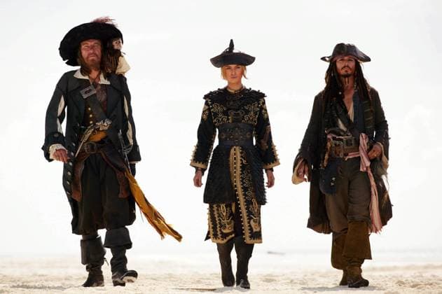PIRATES Feb. 22, 2006 - (L-R) GEOFFREY RUSH, KEIRA KNIGHTLEY, JOHNNY DEPP.PIRATES 3.PIRATES OF THE CARIBBEAN: AT WORLD S END.SUPPLIED BY ES- TV-FILM STILL.K53369 Copyright: xEsx