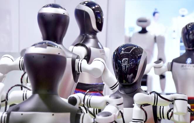 News Themen der Woche KW32 (250808) -- BEIJING, Aug. 8, 2025 -- Humanoid robots are seen during the 2025 World Robot Conference (WRC) in Beijing, capital of China, Aug. 8, 2025. The 2025 WRC that kicked off on Friday in Beijing unveiled future development trends of embodied intelligent robots, focusing on fields such as cognition, decision-making and safety. Co-hosted by the Chinese Institute of Electronics and the World Robot Cooperation Organization, the five-day event features forums, exhibitions, competitions and networking events, with over 200 robotics companies from around the world presenting their latest innovations. ) CHINA-BEIJING-WRC 2025-OPEN (CN) LixXin 