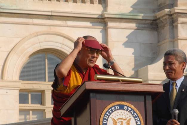 The Dalia Lama on Capitol Hill October 17, 2007 - Washington, DC, United States of America - Washington DC 10-17-2007 His Holiness The 14th Dalia Lama Lhamo Dondrub of Tibet Presides over event on West Front of the US Capitol. Copyright: xMarkxReinsteinx