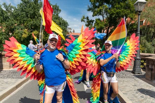 Reportage 09.08.2025 Die Demo zum CSD in Nürnberg am Samstag durch die Nürnberger Innenstadt mit rund 20 000 Besucher, Motto: Nie mehr still!, super Wetter, super Stimmung, alles friedlich Demoteilnehmer Nürnberg Bayern Deutschland *** Report 09 08 2025 The CSD demonstration in Nuremberg on Saturday through Nuremberg city center with around 20,000 visitors, motto Never more silence, great weather, great atmosphere, everything peaceful Demo participants Nuremberg Bavaria Germany
