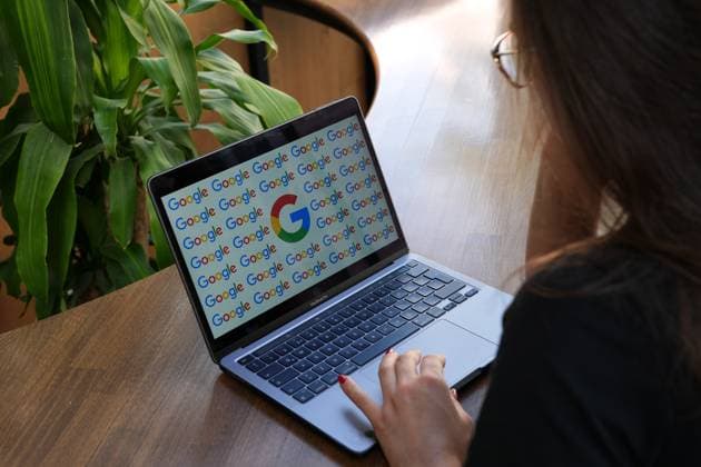 Google ANKARA, TURKIYE - SEPTEMBER 03: A woman looks at a laptop screen displaying the logo of Google in Ankara, Turkiye on September 03, 2024. Ankara Turkey. Editorial use only. Please get in touch for any other usage.  Copyright: x2025xAnadoluxDilaraxÄ°remxSancarx