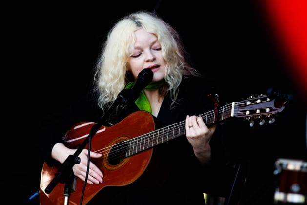 Outside Lands Music Festival 2025 - Day 1 Jessica Pratt performs at Outside Lands at Golden Gate Park on August 08, 2025 in San Francisco, California. San Francisco Golden Gate Park California USA Copyright: xAnniexLesser imageSPACEx