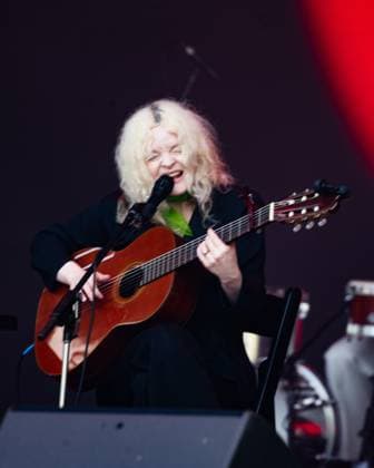 Outside Lands Music Festival 2025 - Day 1 Jessica Pratt performs at Outside Lands at Golden Gate Park on August 08, 2025 in San Francisco, California. San Francisco Golden Gate Park California USA Copyright: xAnniexLesser imageSPACEx