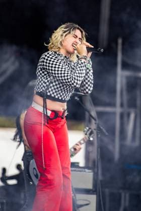 Outside Lands Music Festival 2025 - Day 1 Alexia Roditis of Destroy Boys performs at Outside Lands at Golden Gate Park on August 08, 2025 in San Francisco, California. San Francisco Golden Gate Park California USA Copyright: xAnniexLesser imageSPACEx