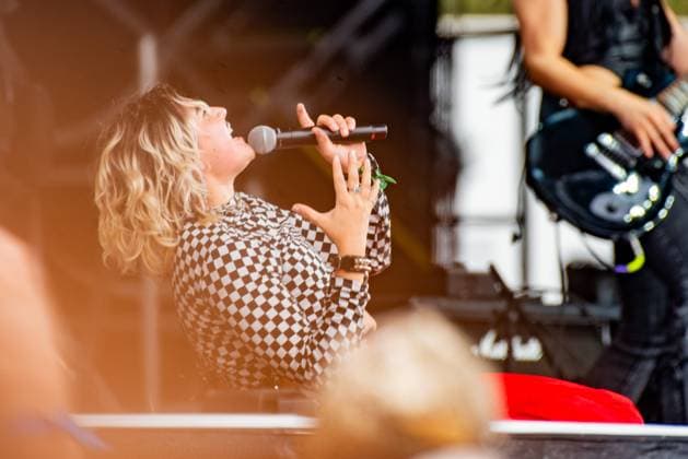 Outside Lands Music Festival 2025 - Day 1 Alexia Roditis of Destroy Boys performs at Outside Lands at Golden Gate Park on August 08, 2025 in San Francisco, California. San Francisco Golden Gate Park California USA Copyright: xAnniexLesser imageSPACEx