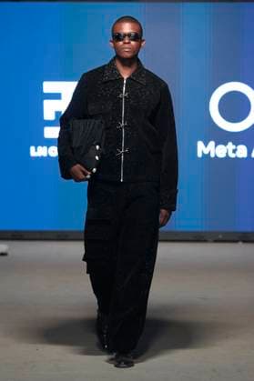 Africa Fashion Week London 2025 A model walks the catwalk in the I.N Official in collaboration with Meta AI show during Africa Fashion Week, London, UK, 09 August 2025. Africa Fashion Week London is celebrating its 15th anniversary as the world™s largest and longest-running showcase of African and African-inspired fashion. AFWL 2025 emphasizes ˜Heritage in Motion™ melding tradition with innovation., Credit:Olu Ogunshakin Avalon United Kingdom, London, London, 1 Kemble Street, WC2B 4AN  Copyright: xOluxOgunshakinx xAvalonx 1028711081