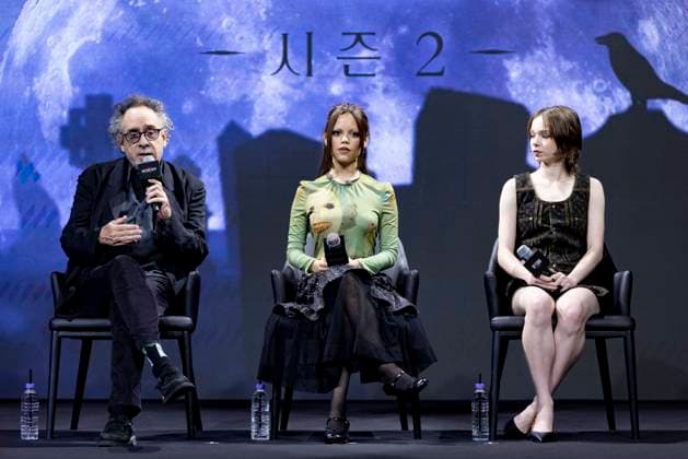 Tim Burton, Jenna Ortega And Emma Myers Promote Netflix™s Wednesday Season 2 In Seoul Director Tim Burton and actors Jenna Ortega and Emma Myers, from left, answer questions from reporters during a press conference and media talk for Season 2 of the Netflix drama Wednesday at the Four Seasons Hotel in Jongno District, Seoul, South Korea, on August 11, 2025. Seoul Seoul South Korea  Copyright: xChrisxJungx originalFilename: jung-timburto250811_np6jv.jpg