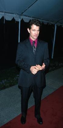 Entertainment News - January 1, 2011 Jan. 1, 2011 - K21239MR: 3 8 01.THE CHRIS ISAAK SHOW AT THE PARAMOUNT THEATRE LOS ANGELES, CA..CHRIS ISAAK. MILAN RYBA 2001 Copyright: xMilanxRybax