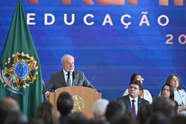 BRASiLIA, DF - 11.08.2025: PRESIDENTE LULA ENTREGA PRÃªMIO MEC - Photo, President Lula during the award ceremony. This Monday (11) President Lula da Silva, participates in the MEC Brazilian Education Award ceremony at the Planalto Palace. x2785303x  TonxMolina