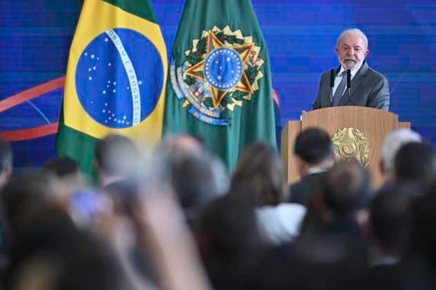 BRASiLIA, DF - 11.08.2025: PRESIDENTE LULA ENTREGA PRÃªMIO MEC - Photo, President Lula during the award ceremony. This Monday (11) President Lula da Silva, participates in the MEC Brazilian Education Award ceremony at the Planalto Palace. x2785304x  TonxMolina