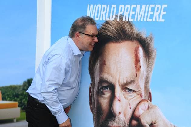 HOLLYWOOD, CA - AUGUST 11: Jeff Garlin at the premiere of Universal Pictures ˜Nobody 2 at TCL Chinese Theatre on August 11, 2025 in Hollywood, California. Copyright: xJeffreyxMayerx