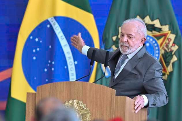President Of Brazil, Lula Da Silva Brazilian President Lula da Silva attends the MEC Brazilian Education Award Ceremony at the Planalto Palace in Brasilia, Brazil, on August 11, 2025. Brasilia DIstrito Federal Brazil  Copyright: xTonxMolinax originalFilename: molinaneto-presiden250811_npWYu.jpg