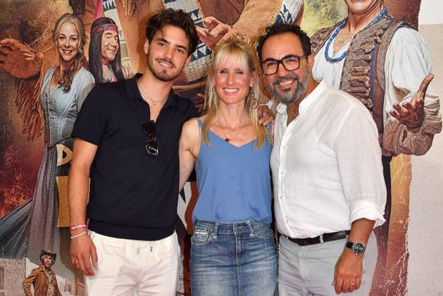 Acun Maral, Franziska Maral und Adnan Maral bei der öDas Kanu des Manitu Film Premiere am 12.08.2025 in Muenchen öDas Kanu des Manitu Filmpremiere in Muenchen