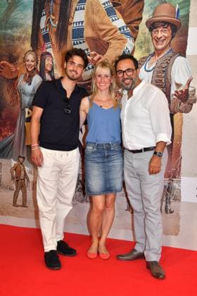 Acun Maral, Franziska Maral und Adnan Maral bei der öDas Kanu des Manitu Film Premiere am 12.08.2025 in Muenchen öDas Kanu des Manitu Filmpremiere in Muenchen