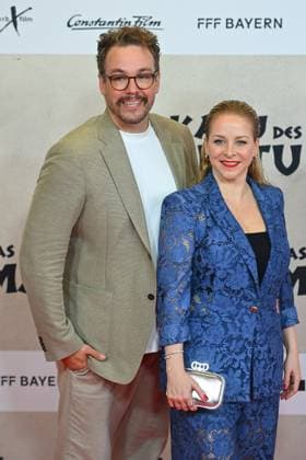 Jan van Weyde und Jasmin Schwiers. Filmpremiere DAS KANU DES MANITU am 12.08.2025 im Mathaeser Kino in Muenchen.