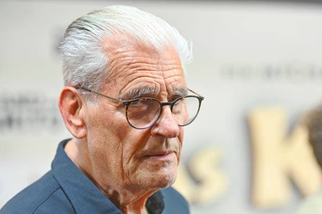 Sky Du MONT (Schauspieler) Einzelbild,angeschnittenes Einzelmotiv,Portraet,Portrait,Porträt Filmpremiere DAS KANU DES MANITU am 12.08.2025 im Mathaeser Kino in Muenchen.