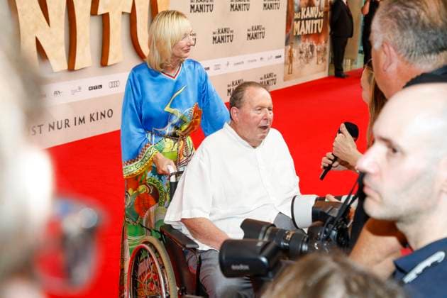 Weltpremiere Das Kanu des Manitu in München München, 12.8.2025 Ottfried Fischer und Ehefrau Simone Brandlmeier bei der Weltpremiere von Das Kanu des Manitu im im Mathäser Filmpalast in München Bayern Copyright: xMatthiasxGränzdörferx