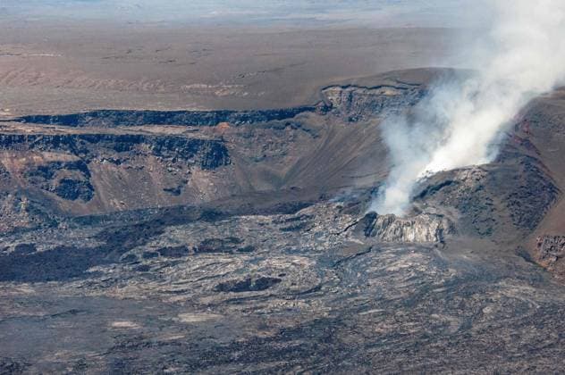 Creative Highlights World August 8, 2025, Kilauea, Hi, United States of America: Two of the eruptive vents located on the western wall of the Halemaumau crater vigorously degass as the latest eruption comes to an end at the summit of KÄÂ«lauea inside the Hawaii Volcanoes National Park, August 8, 2025 near Hilo, Hawaii. Kilauea United States of America - ZUMAp138 20250808_zaa_p138_003 Copyright: xDrewxDecker Usgsx