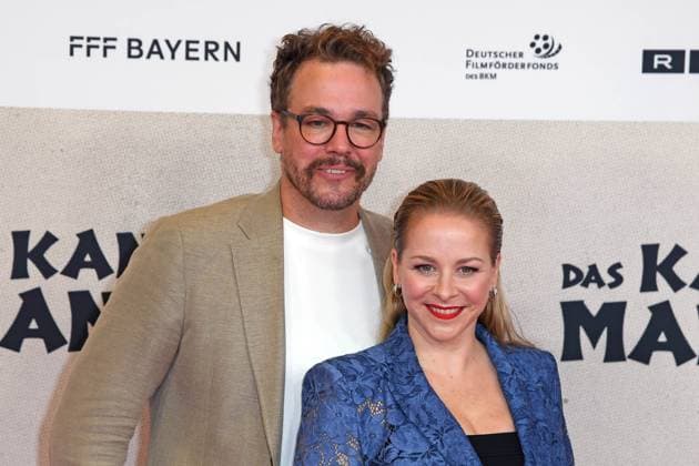 Jan van Weyde mit Ehefrau Jasmin Schwiers bei der Weltpremiere des Kinofilms DAS KANU DES MANITU im Mathäser Filmpalast in München am 12.08.2025