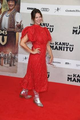 Jessica Schwarz bei der Weltpremiere des Kinofilms DAS KANU DES MANITU im Mathäser Filmpalast in München am 12.08.2025