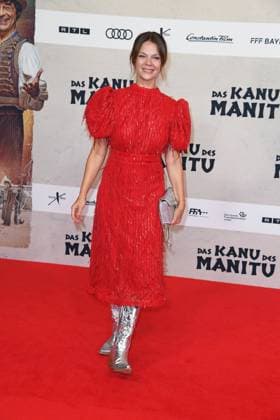 Jessica Schwarz bei der Weltpremiere des Kinofilms DAS KANU DES MANITU im Mathäser Filmpalast in München am 12.08.2025